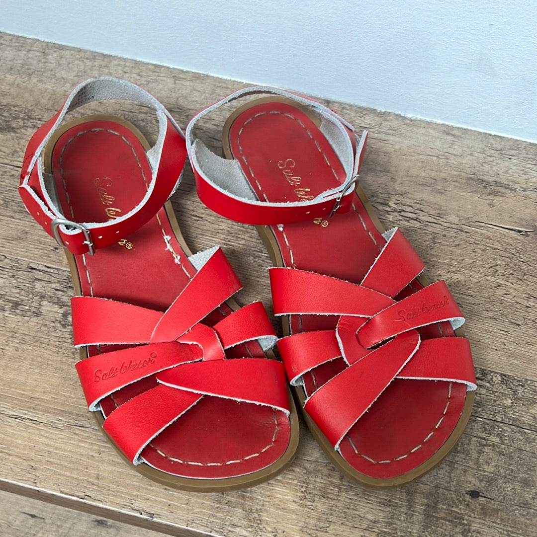 Saltwater Sandals | Size 4 Youth| Shoe | Red | Pre-Loved