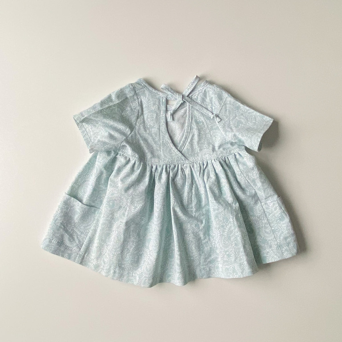 Nora Short-Sleeved Tunic with  Pockets in 'Reclaimed Sky Vines' - Ready To Ship