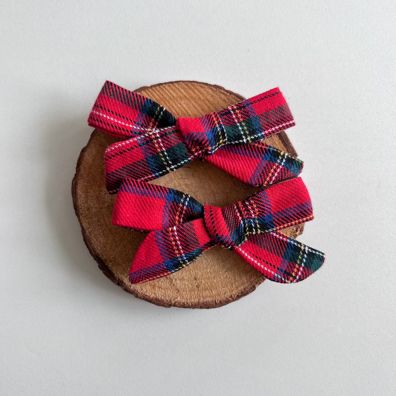 Christmas Bow Plaid || Holiday Collection